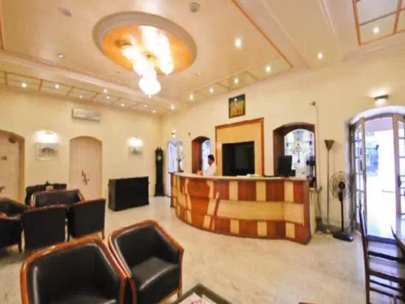 Hotel Ritz Пуна Экстерьер фото